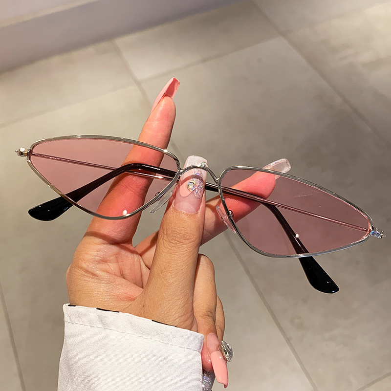 New Version of Cat Eye Small F - Sunglasses Cat Eye ulasan dan harga